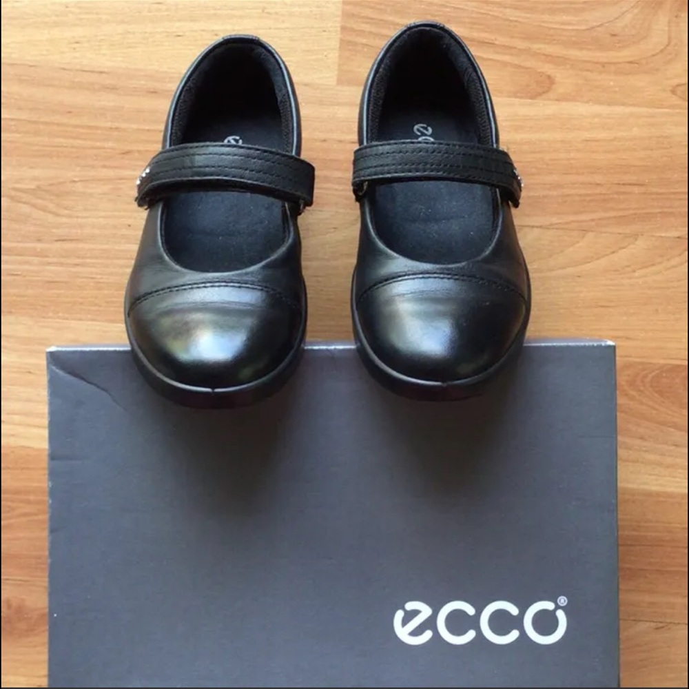 Beautiful Black Leather Shoes